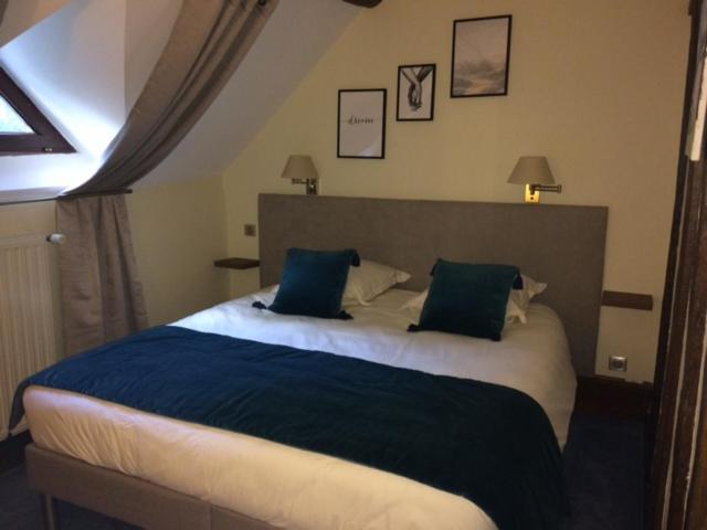 Bed and Breakfast Les 3 Roses Anjouin Exterior foto